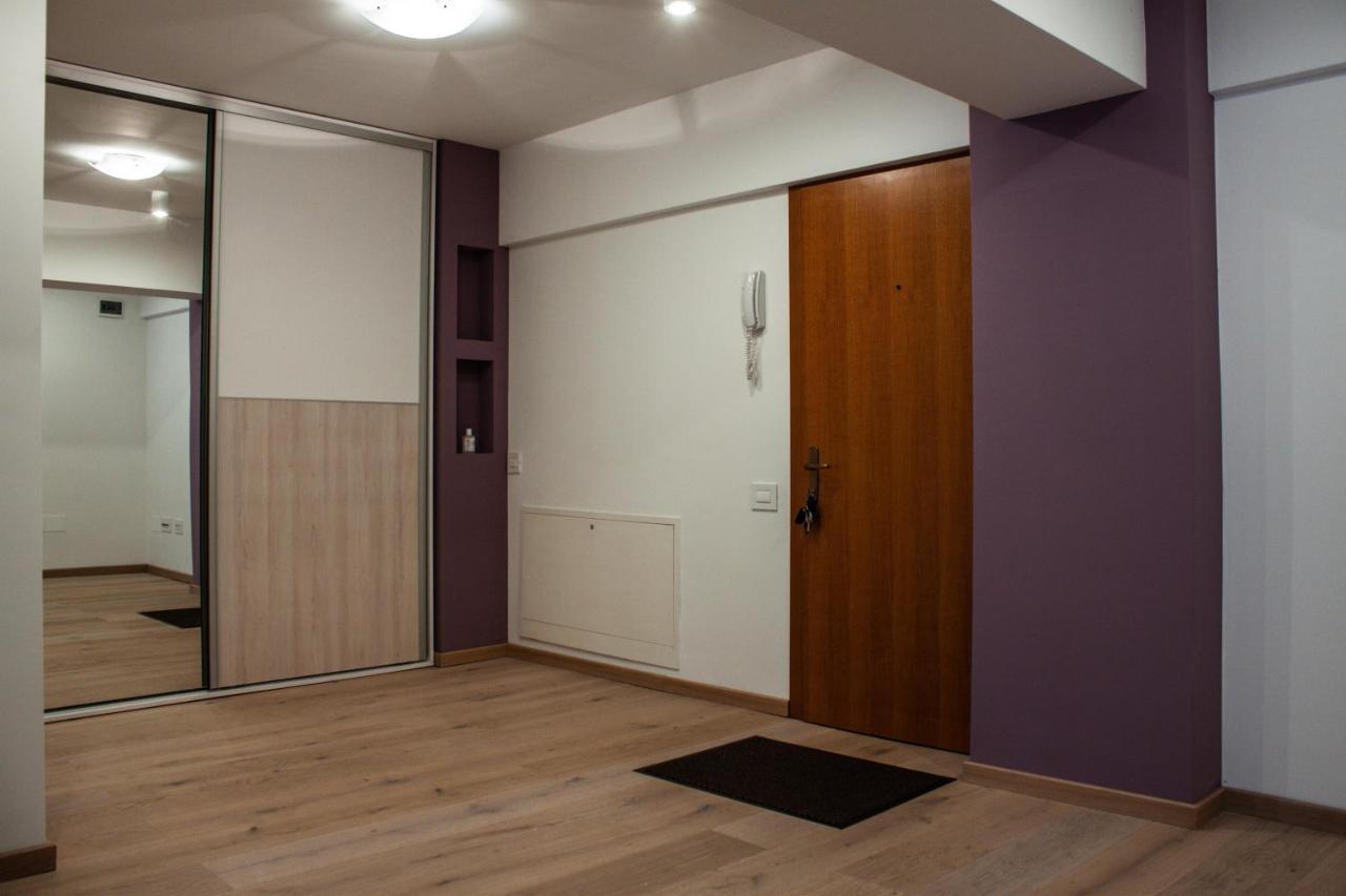 Eurocomfort Apartments Piatra Neamt Exterior photo